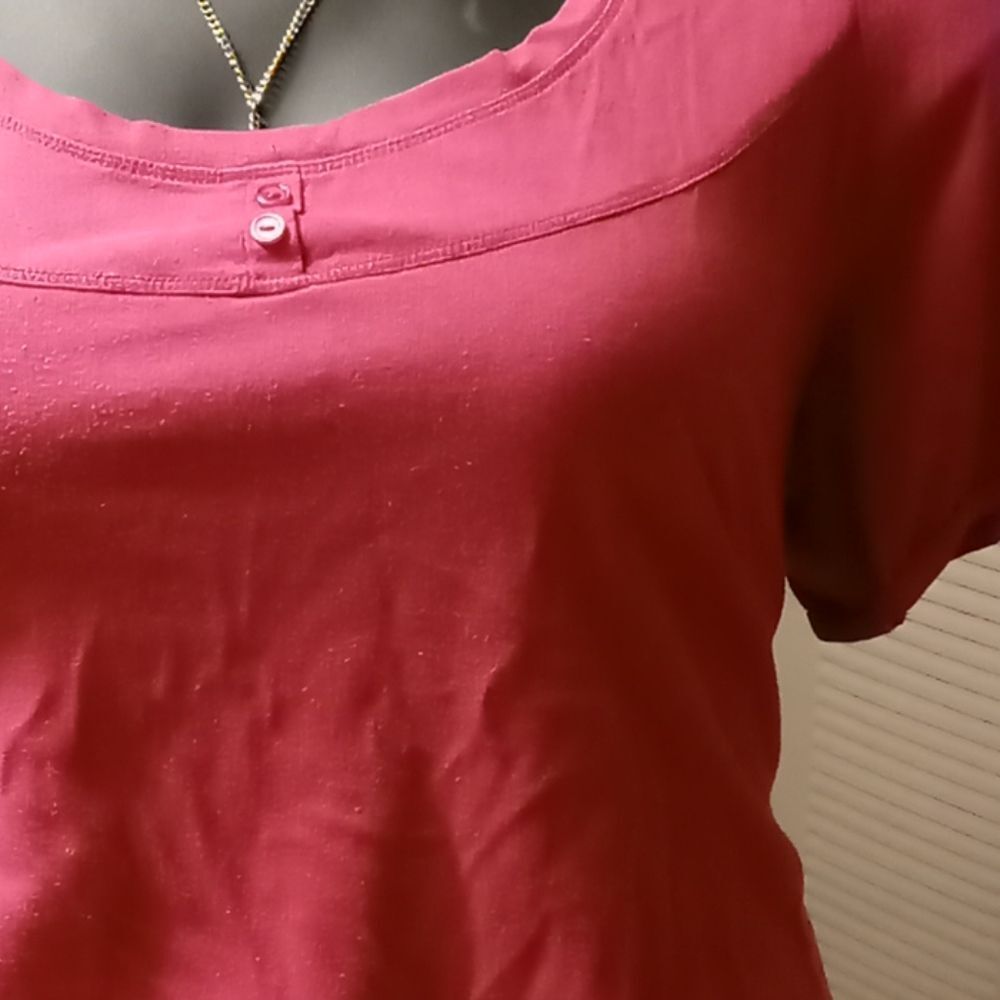 Pink blouse - Picture 3 of 3